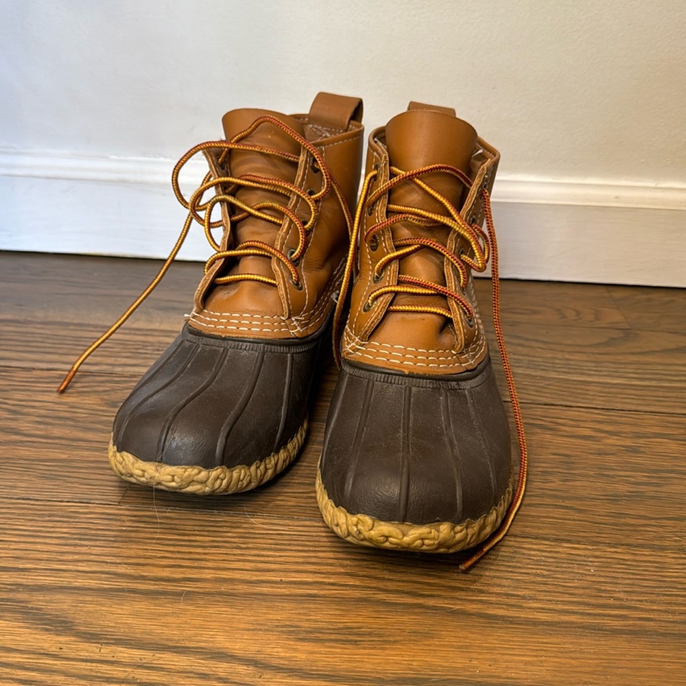 Bean boots